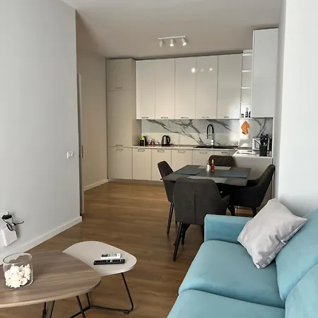 Jur Apartment